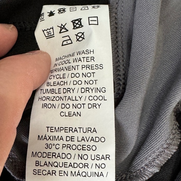 Puma Kid's Gray/Black 1/4 Zip Long Sleeve Performance Pullover Size Large Active - Picture 8 of 15